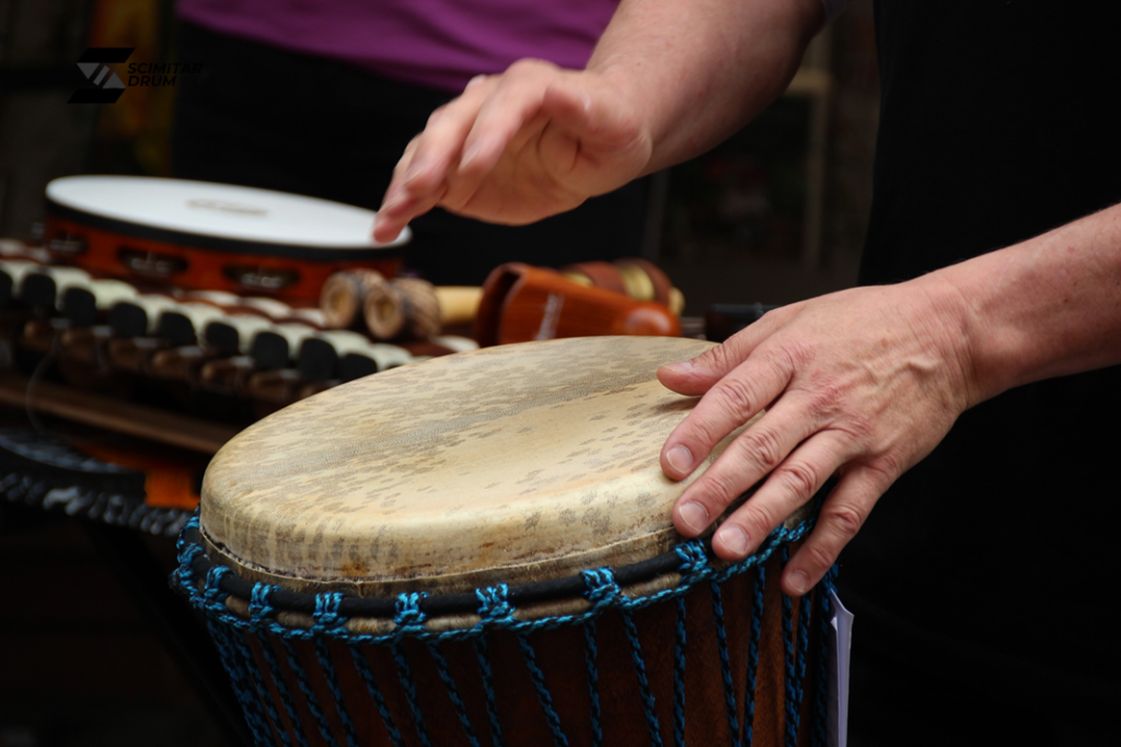 Scimitar Drum Traditional